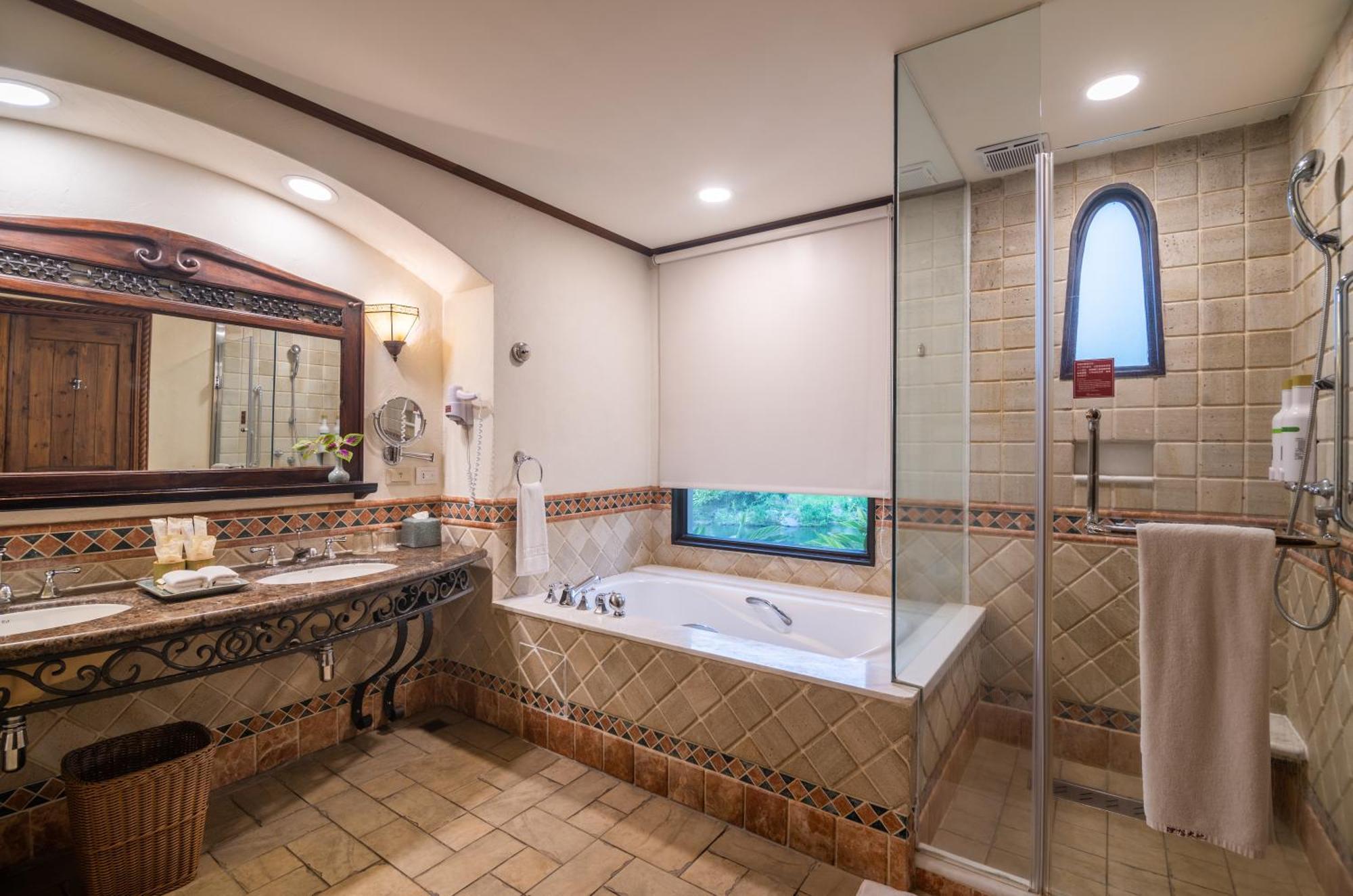Promisedland Resort & Lagoon Shoufeng Εξωτερικό φωτογραφία Bathroom