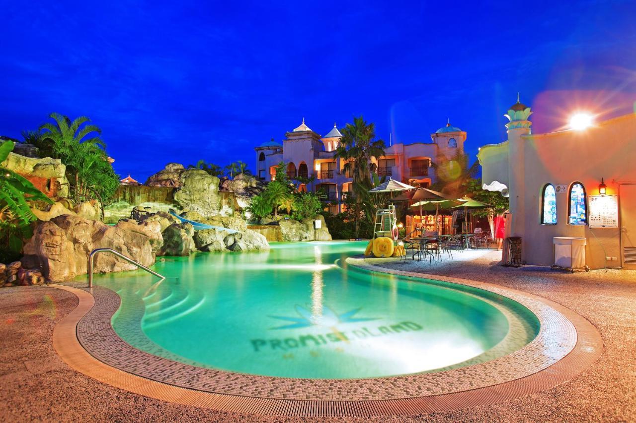 Promisedland Resort & Lagoon Shoufeng Εξωτερικό φωτογραφία The pool at the Phoenician
